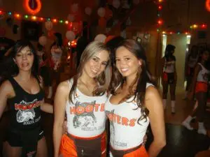 Programación iPhone Medellín hooters