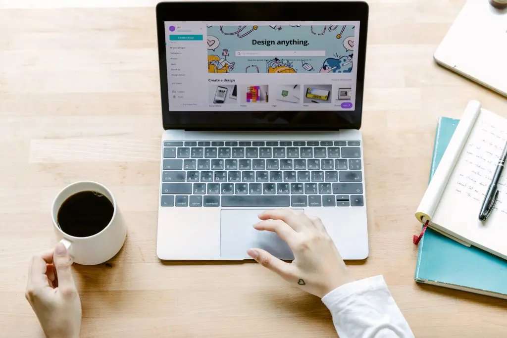 ¿Con qué se desarrolla progressive web app? 1 Con qué se desarrolla progressive web app