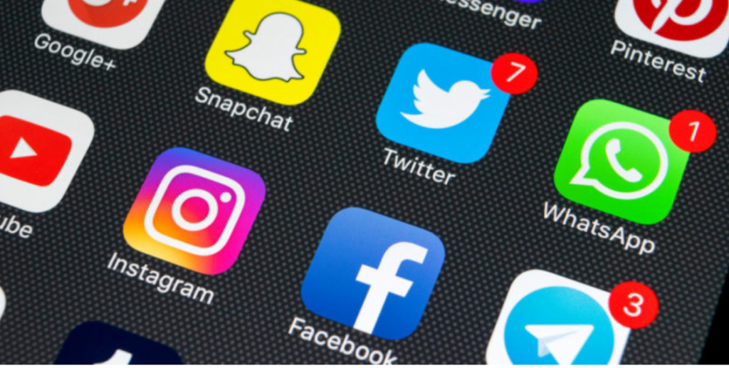 ¿Cómo funcionan los algoritmos en redes sociales y por qué afectan lo que ves? 1 algoritmos en redes sociales