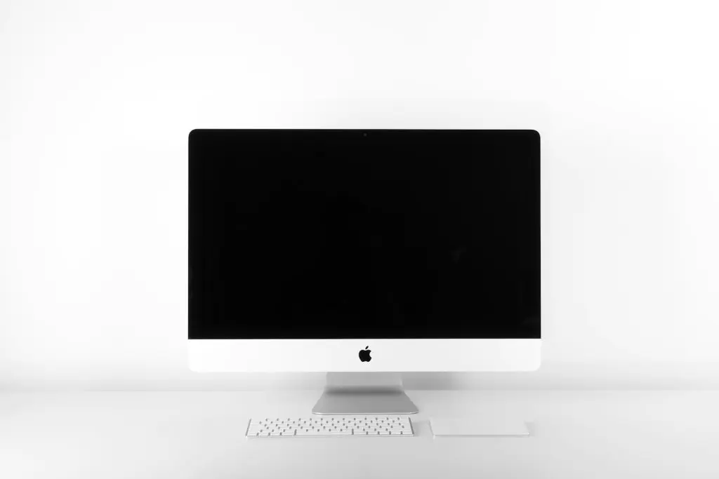 ¿Qué es el hardware externo y qué componentes incluye? 2 monitor hardware externo