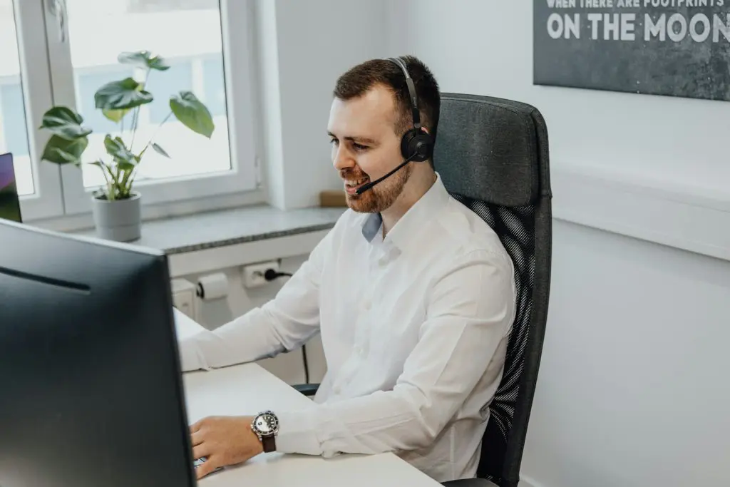 Futuro profesional de los teleoperadores: Cómo reconvertirse al mundo tecnológico 1 futuro profesional de los teleoperadores