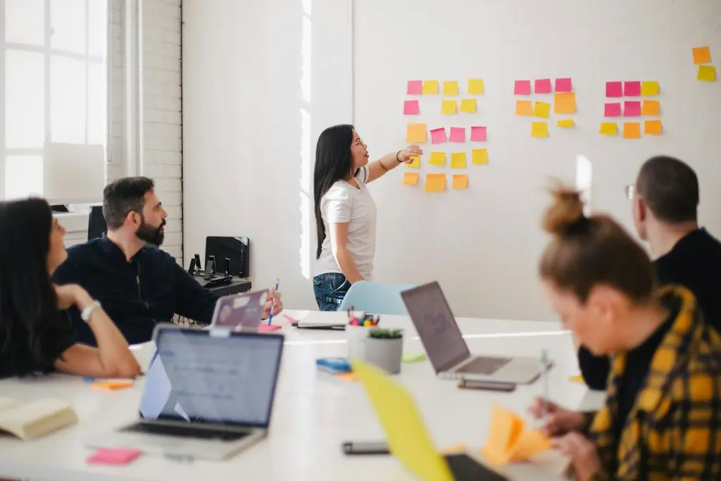 ORM en Marketing: 7 Estrategias esenciales para potenciar tu reputación online 1 ORM en Marketing