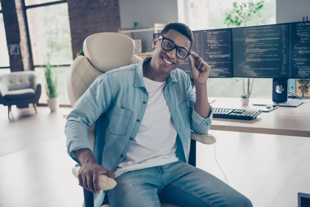 Empleos para junior y el rol de la IA: la estrategia de IBM y cómo prepararte 2 Empleos para junior y el rol de la IA