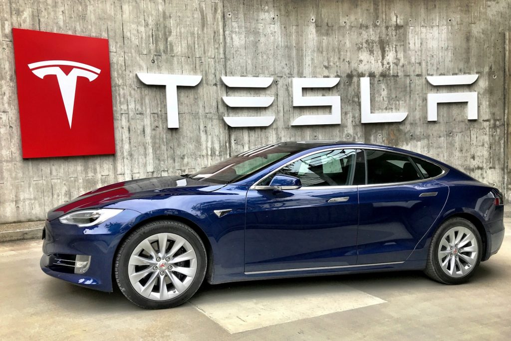 Tesla ejemplos del uso del Big Data