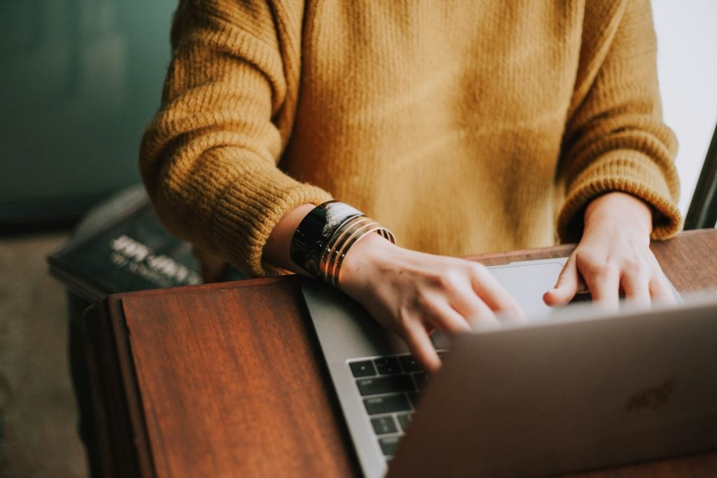 Backslash () en el teclado: La guía definitiva para escribirlo fácil y rápido 1 backslash