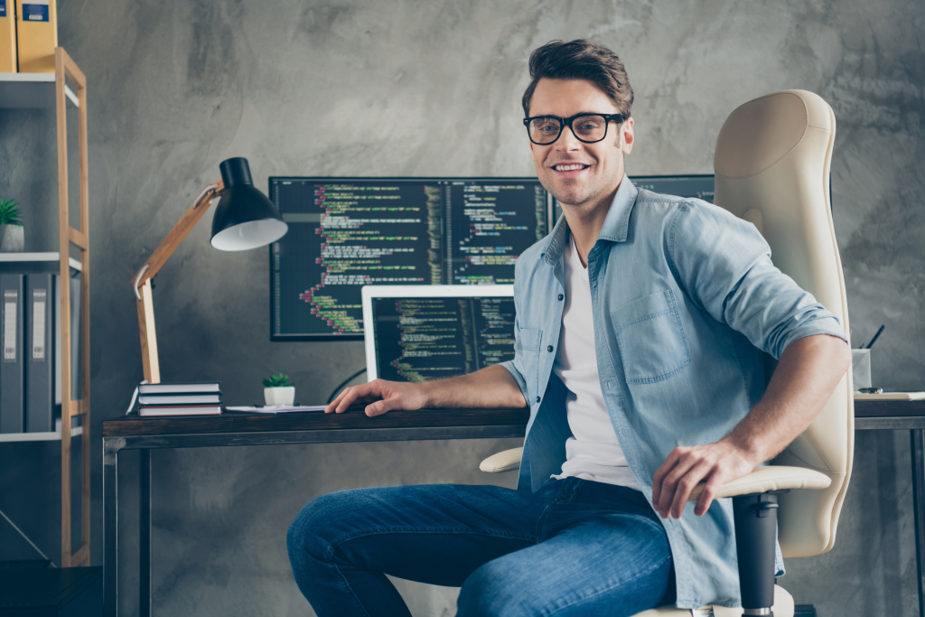 Cómo encontrar empleo en tecnología desde cero