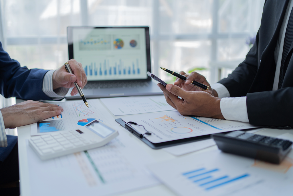 Análisis Comercial: 7 Claves para potenciar tu estrategia empresarial 1 Análisis Comercial